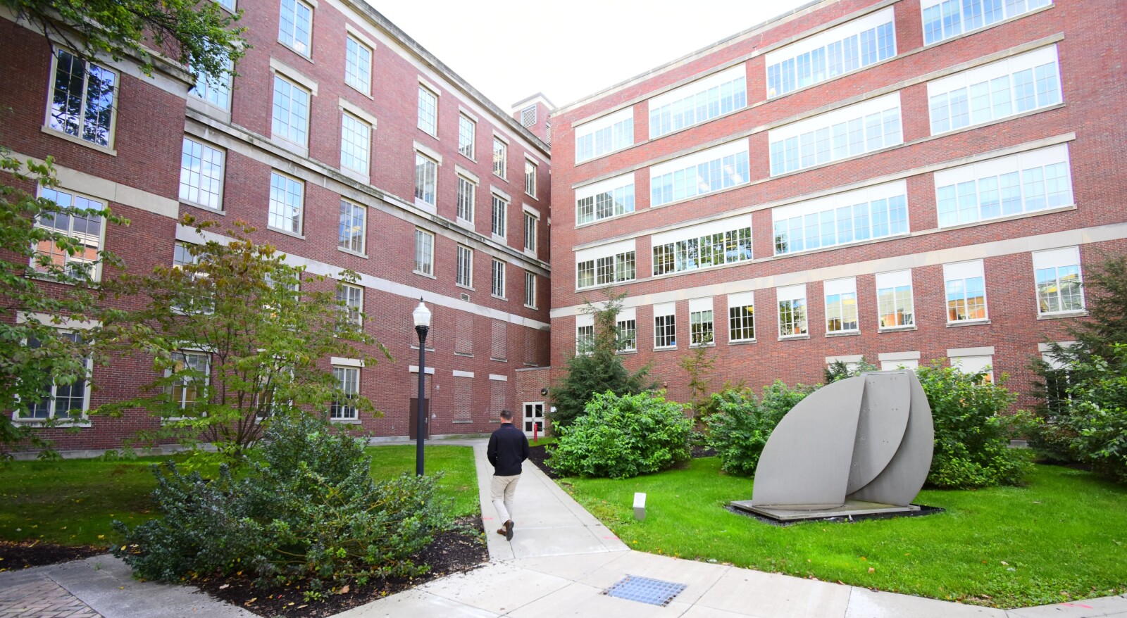 Historical Aluminum Window Addition at the University of Rochester